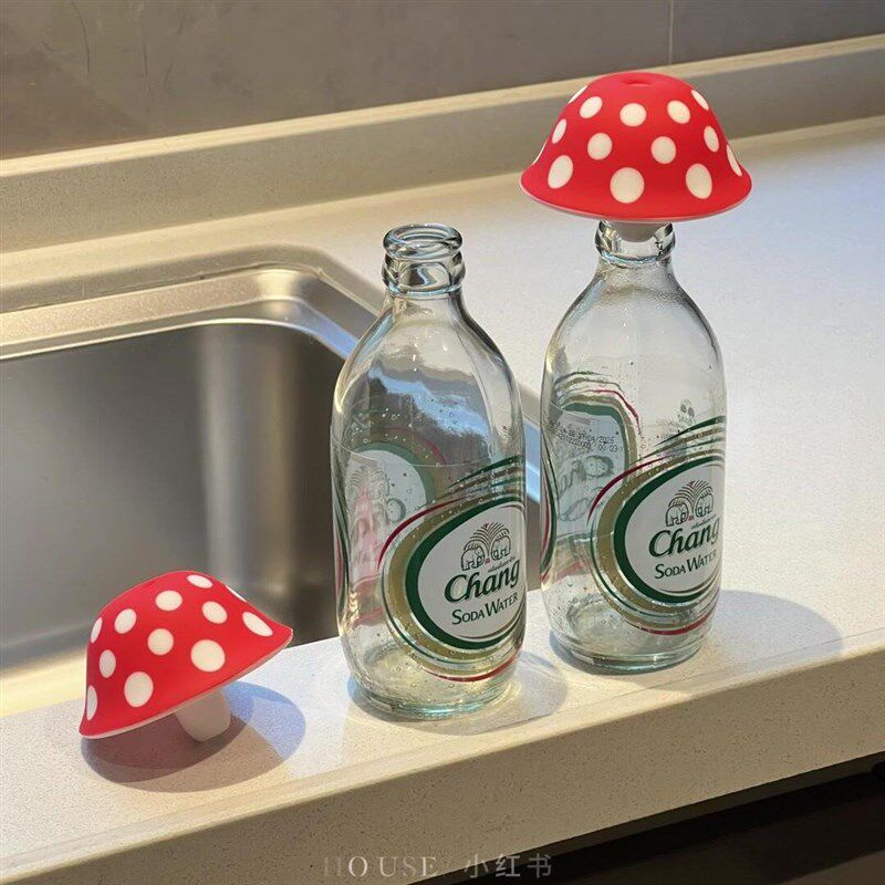 极速蘑菇漏斗可爱家用厨房装酒装油食品级硅胶漏S斗加油壶液体分