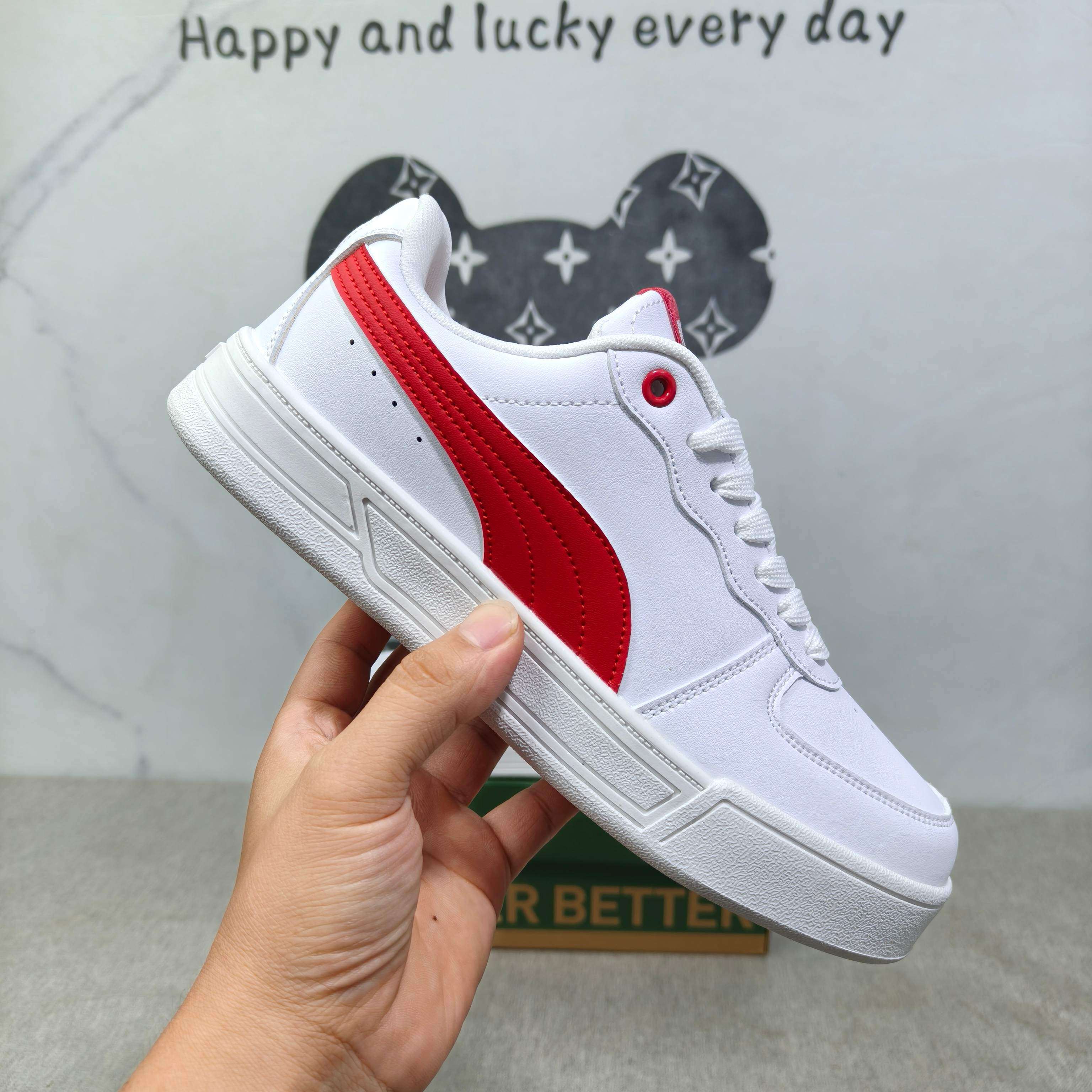 运动风白红撞色板鞋男女情侣小白鞋舒适百搭休闲鞋