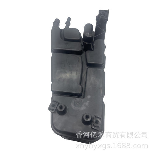 8WD20-1801B8W020-1801A燃油箱活性炭罐适用于现代起亚汽车配件