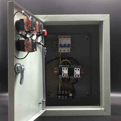 极速厂促厂促电机 正反转三相4KW室内G控制箱380V搅拌机卷扬机倒