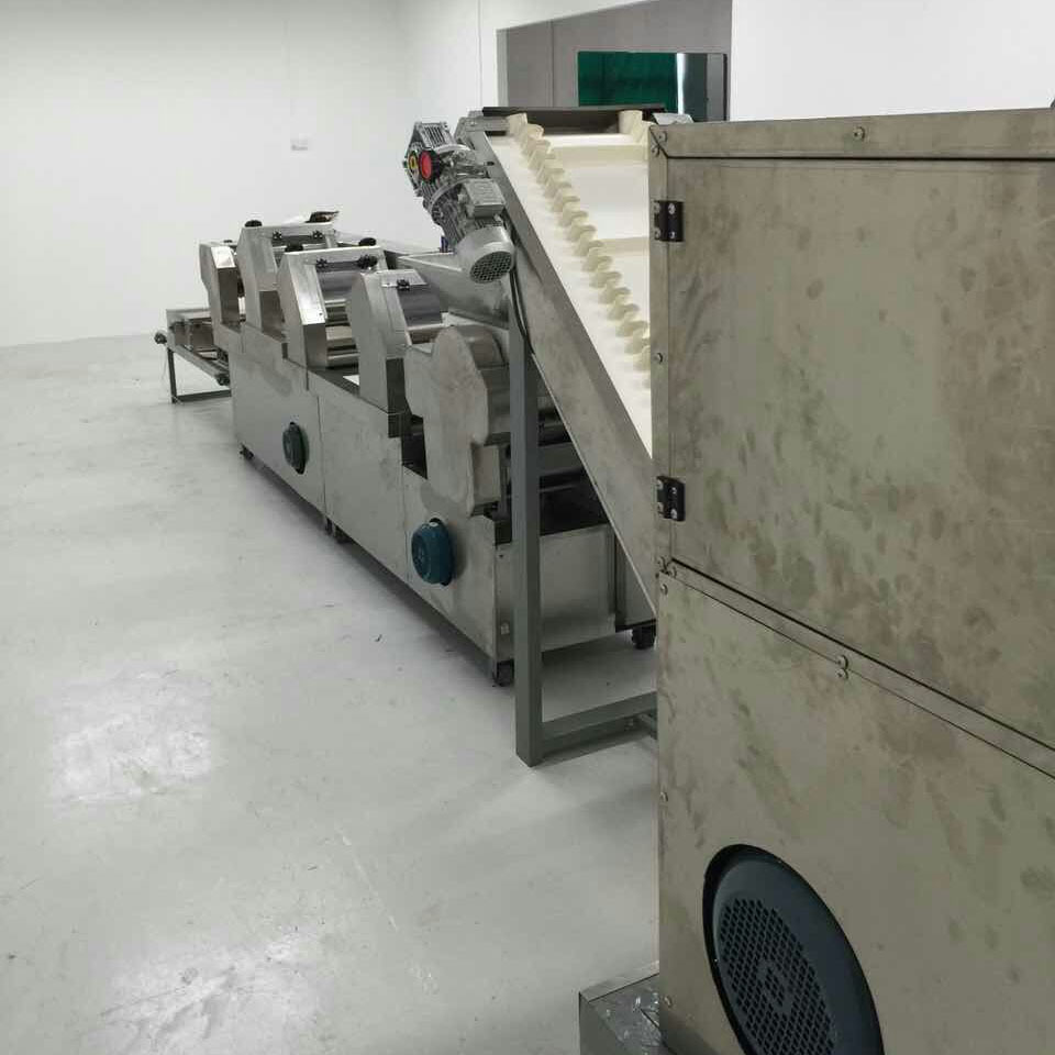 厂家直销面机生产线不锈钢自动压面机质量包证服务周到免费安装