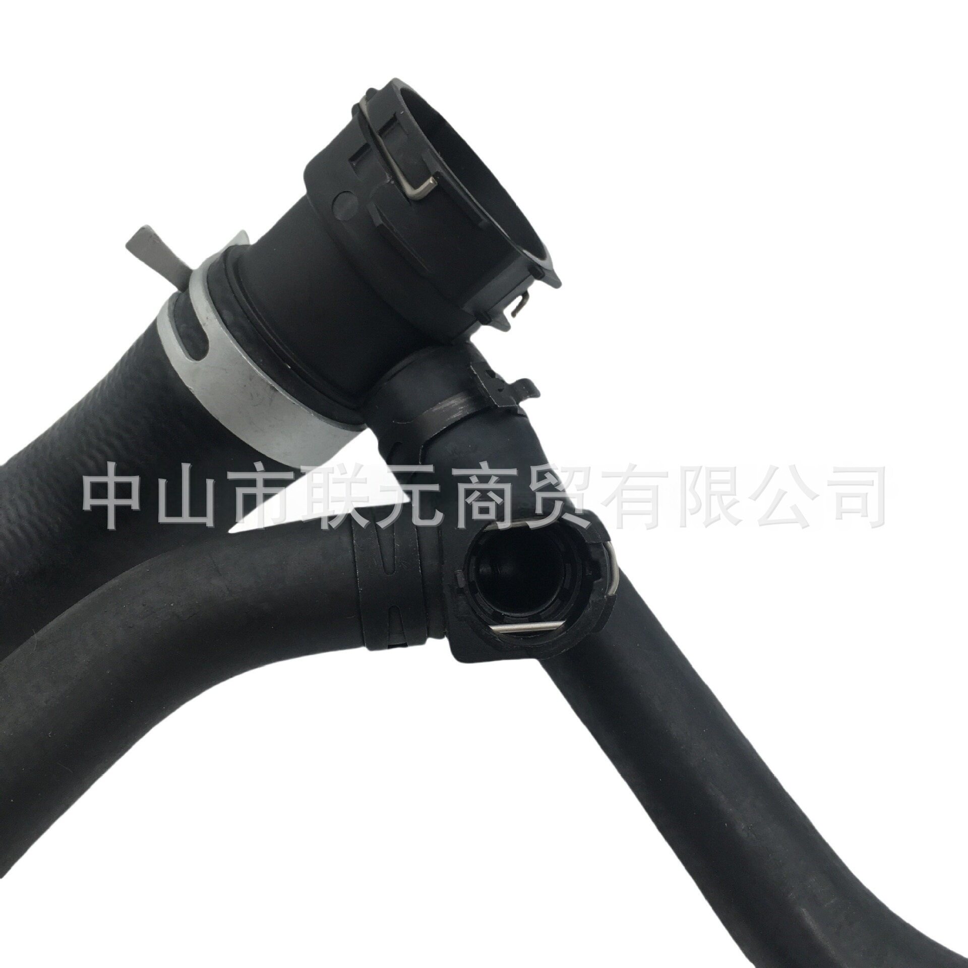 LR012615下水管散热器软管适用于路虎揽胜汽配汽车配件跨境亚马逊
