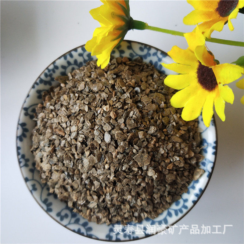 河北大量供应生蛭石片大颗粒粉建筑耐火保温材料原矿