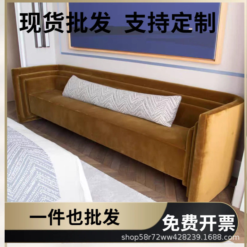 意式极简小户型姜黄三人位沙发
