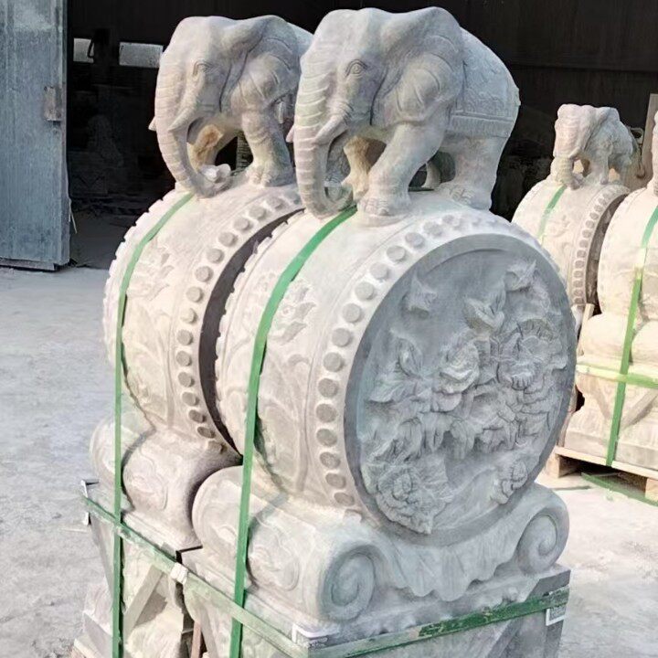 中式青石石雕大象抱鼓门墩一对
