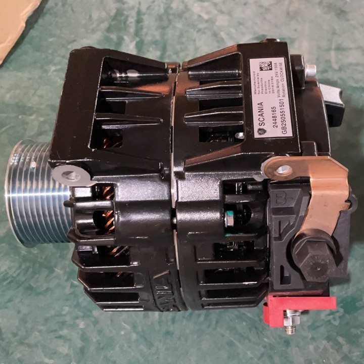 斯堪尼亚客车发电机2448165发电机2470900斯堪尼亚发电机24V150A