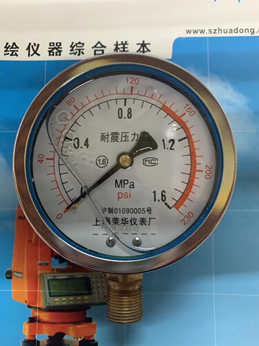 上海荣华耐震压力表YN100抗震防震油压表液压表直径100MM