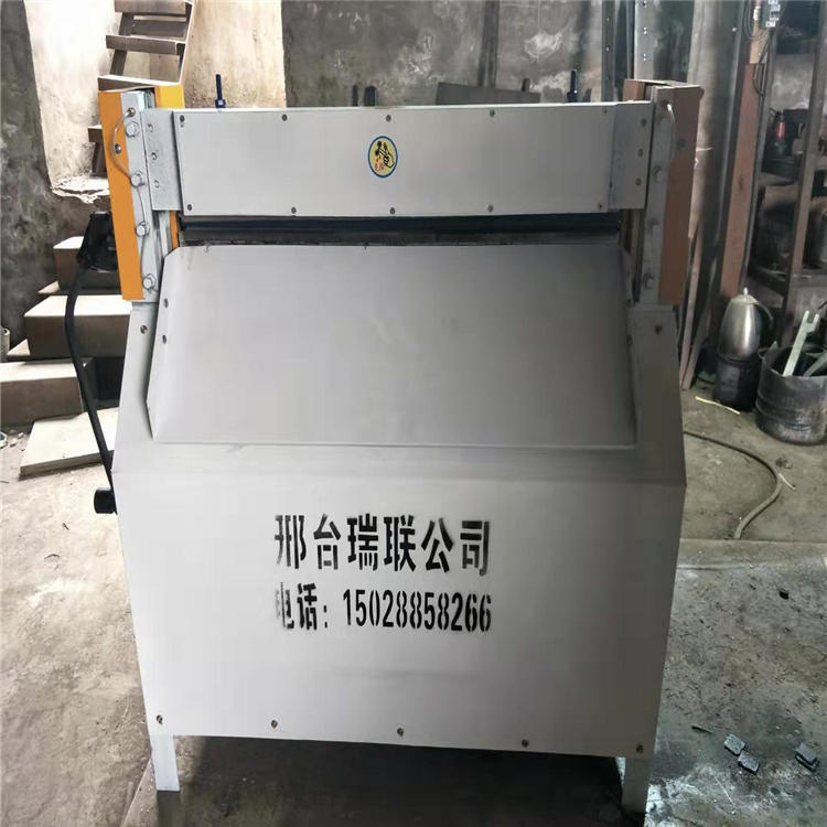 橡胶卷材数控自动切断裁条机