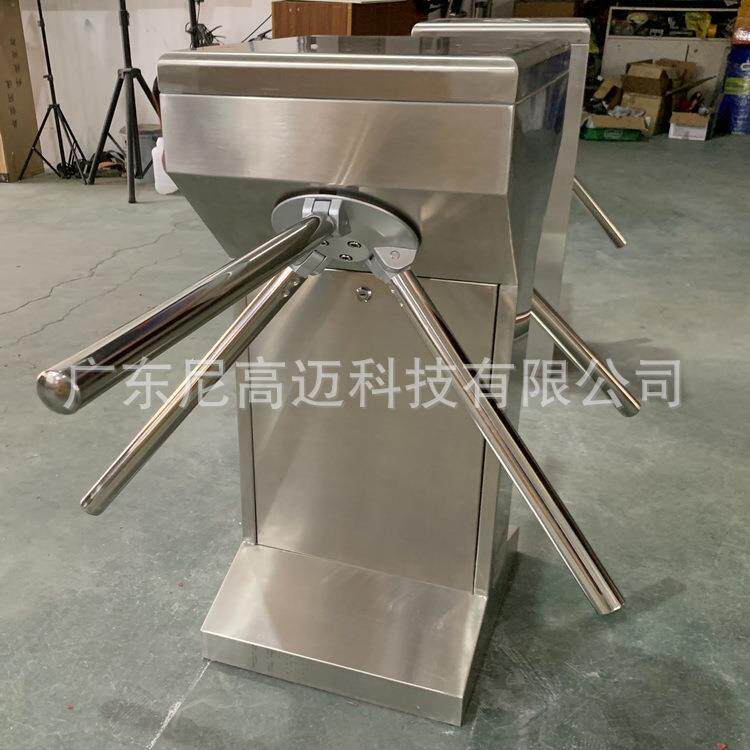 儿童游乐园立式三棍匝工厂车间出口单向三辊闸刷卡滚栅机半高闸