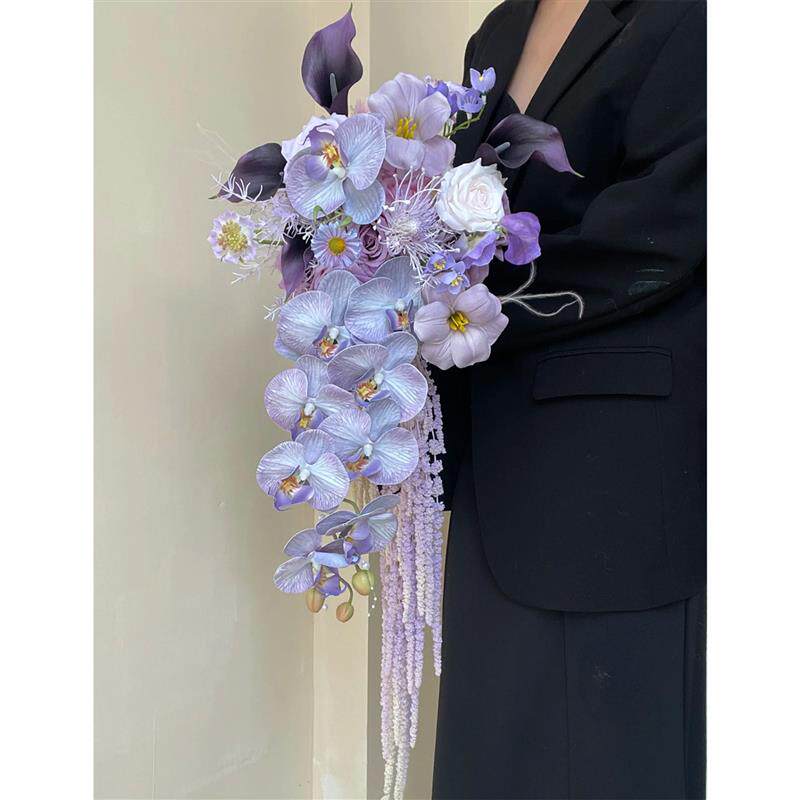 现货紫色瀑布手捧花新娘v婚礼彷真花束户外婚礼照摄影道具