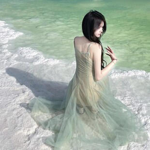 海边渡假小众设计仙女 网纱新中式 新品 绿色吊带连衣裙n夏叠穿修身