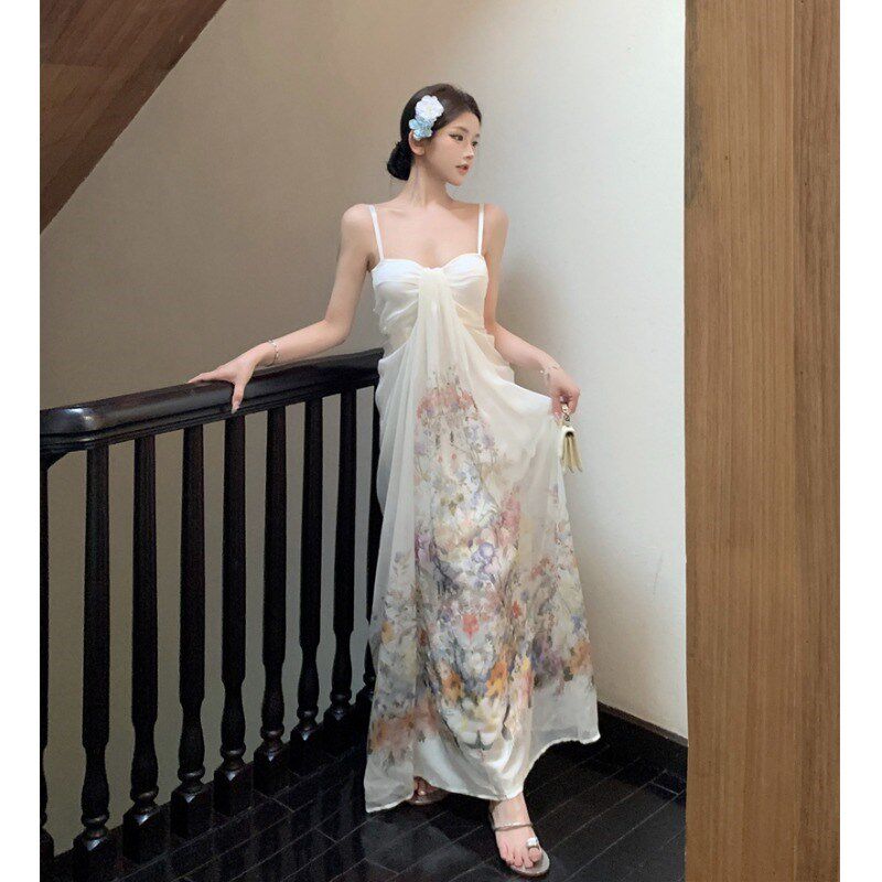 新品温柔风白月光吊带p抹胸连衣裙女性感纯欲仙气海边氛围感穿搭