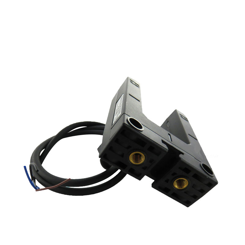 极速电梯平层光电开关传感器E3Z-GP1y1B E3Z-GN11B 30V 60V U槽传