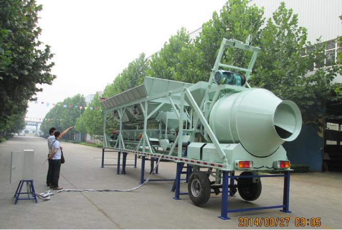 YHZS35/30小型移动混凝土搅拌站