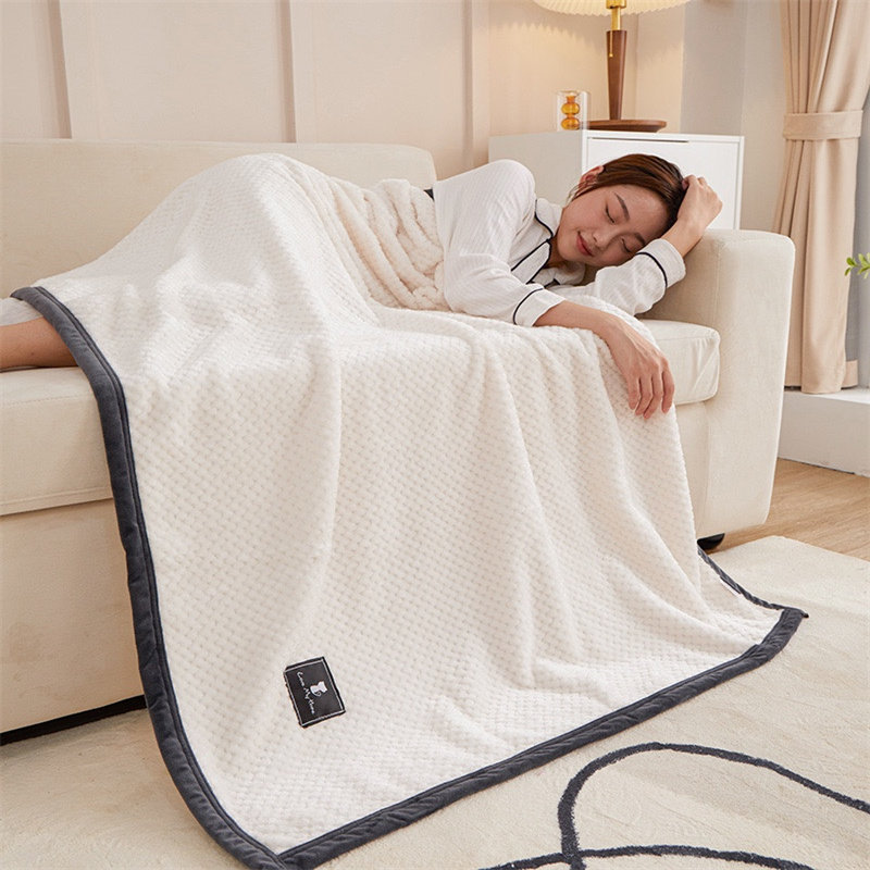 速发毛毯纯睡办公司盖毯小毯子午休毛巾被白色午色简调沙发毯空约