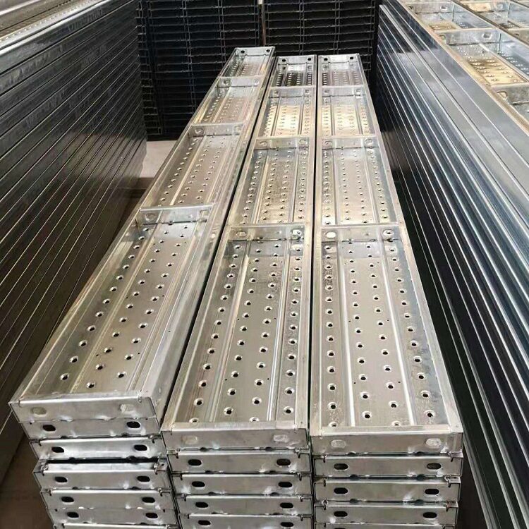 生产防锈钢跳板脚踏板建筑工业染漆钢跳板镀锌板锌合金材质钢跳板