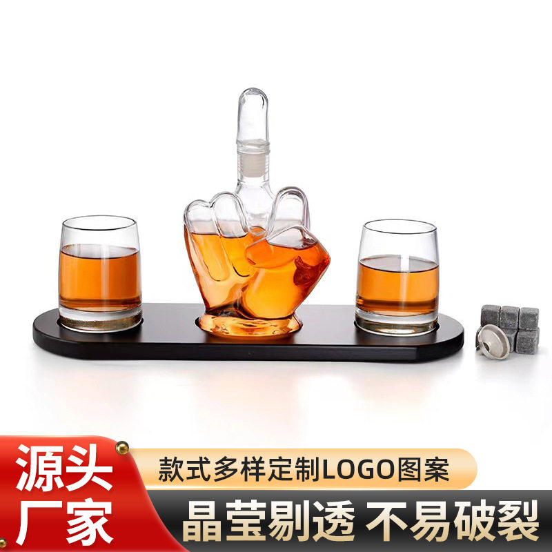 新款创意工艺玻璃酒瓶套装中指造型泡酒玻璃瓶中指家用分酒醒酒器