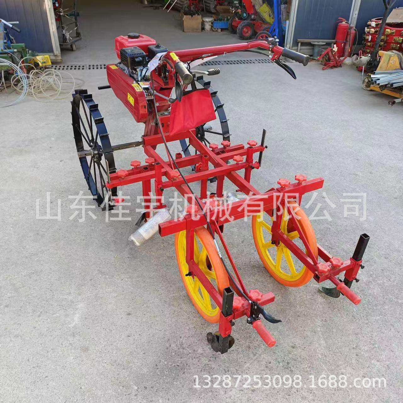 农用蔬菜大棚覆膜机汽油带拱棚宽幅地膜机自走式盖膜机