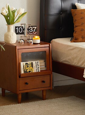 2026北欧实木床头柜家用小户型杂志储放置物柜民宿卧室复古收纳床