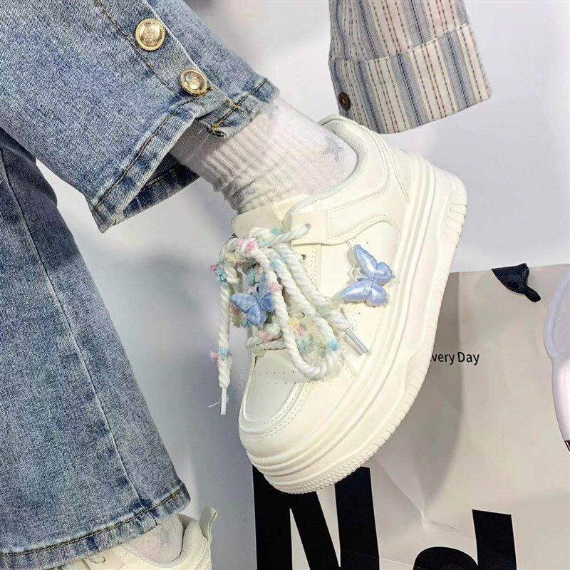 新品女童运动鞋2026新款春季儿童鞋子女孩大童板T鞋厚底小白鞋学