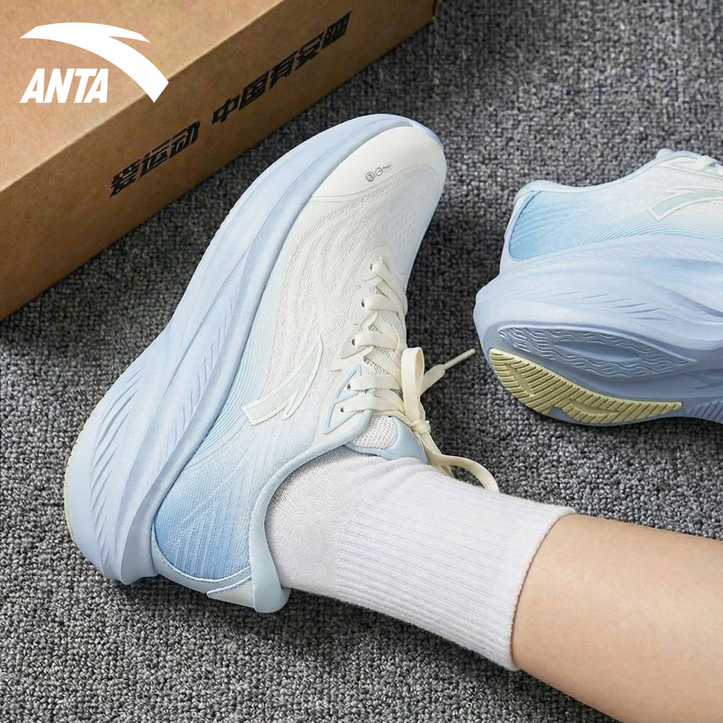 安踏女鞋叶子7运动鞋2026新款青少年透气耐穿厚底缓震简约跑步鞋