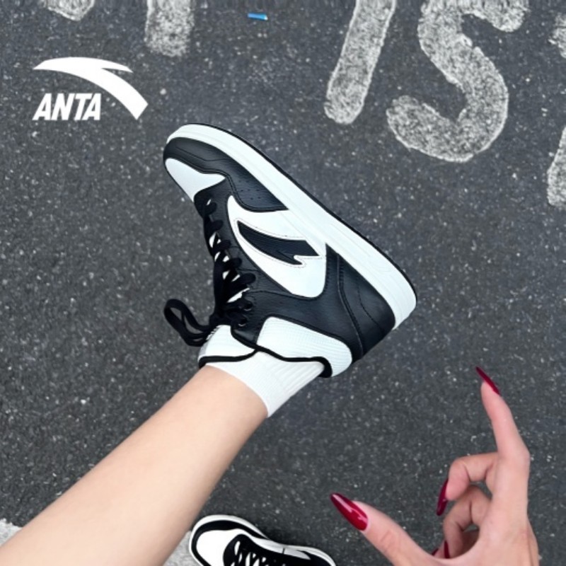 安踏高帮板鞋女2025新款软底回弹