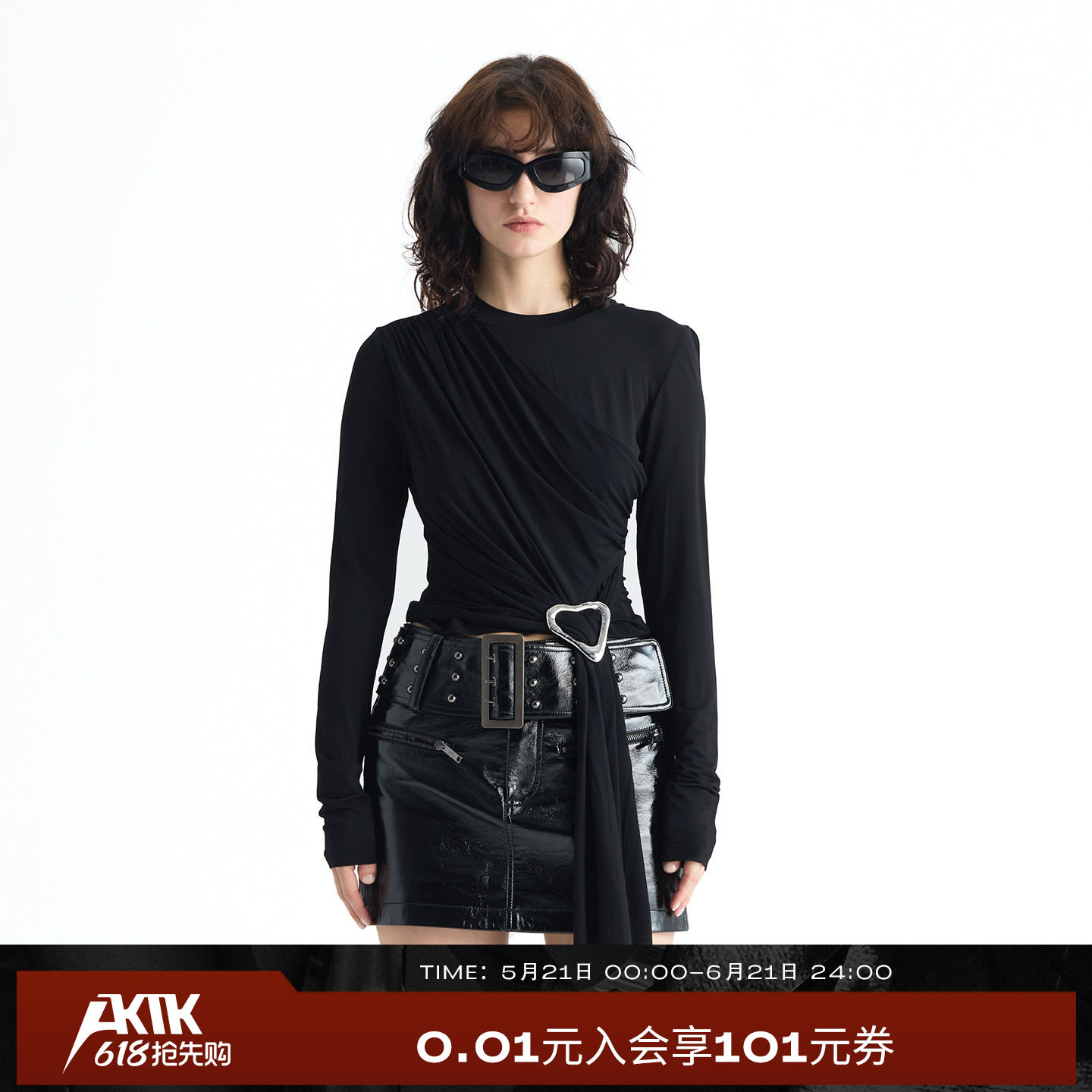 AKTK 异形三角扣透视黑色圆领修身长袖上衣女夏2026新款朋克风