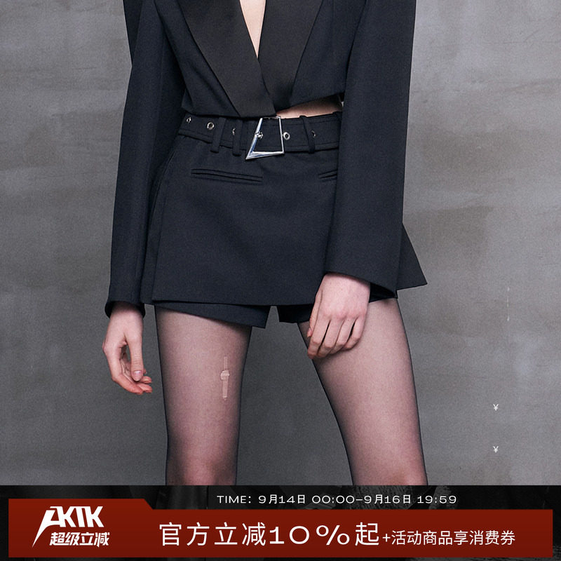 AKTK 方形牌纯色两片式朋克低腰短款裙裤图片