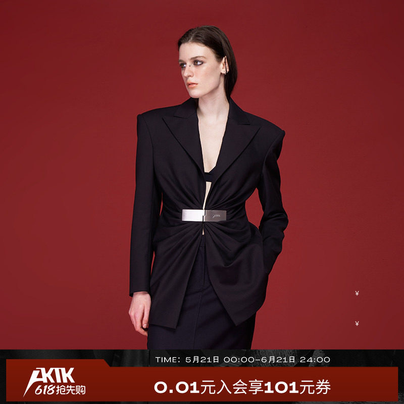AKTK【何洁/张颜齐/齐思钧/明星同款】秋冬款收腰高级西装外套女