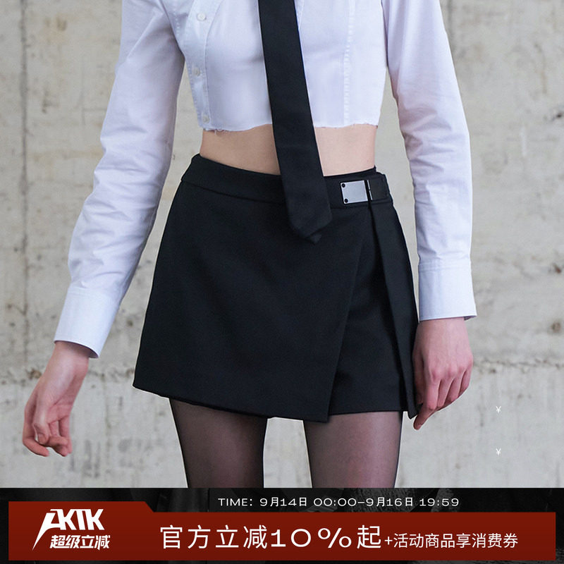 AKTK裤裙 轻奢高级感锁扣裙裤女短款机车风图片