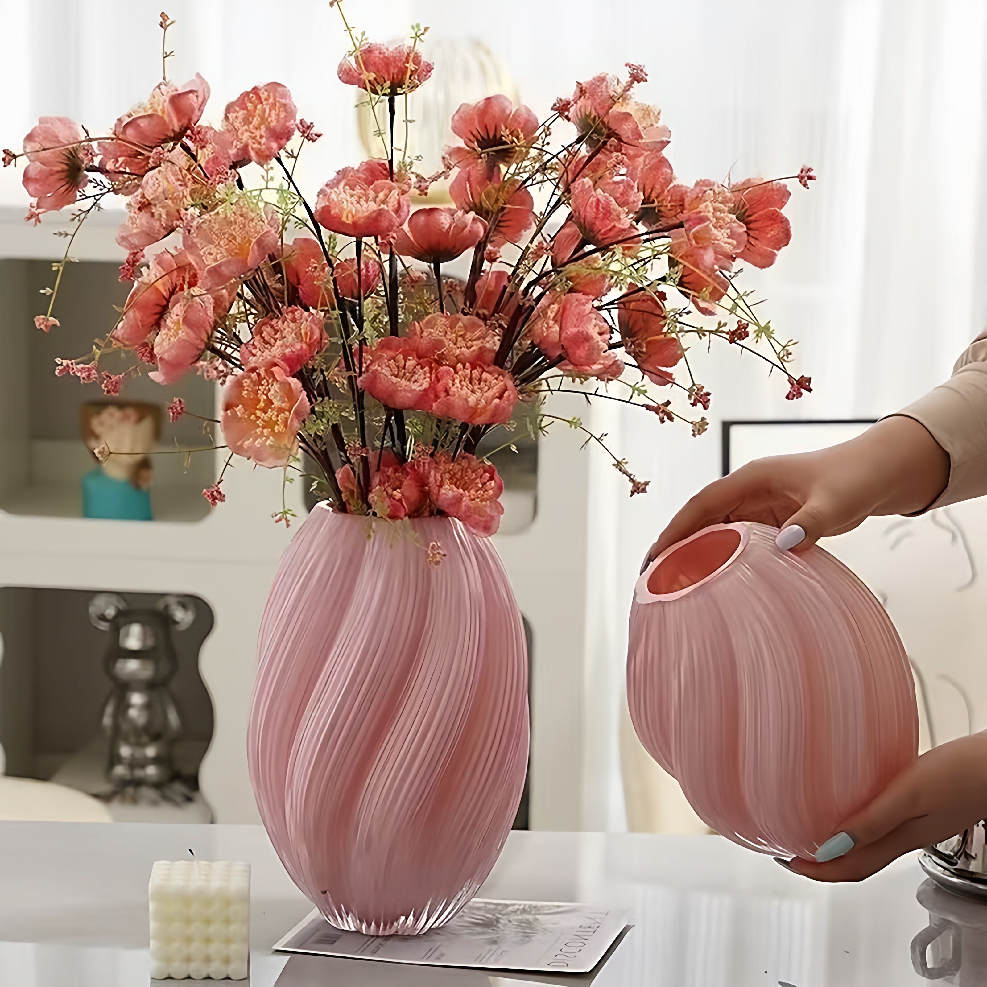 粉色轻奢螺旋不规则扭曲水培玻璃花瓶客厅现代家具装饰品插花摆件