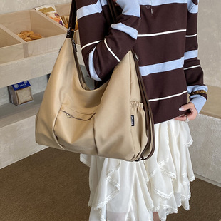 大容量多用包包女通勤单肩斜挎包户外旅行双肩包潮学生上课电脑包