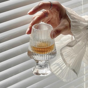 高级感威士忌闻香杯家用生品鉴杯轻奢水晶玻璃白酒洋酒杯