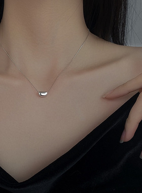 相思豆项链女锁骨链简约小众设计感气质吊坠饰品冷淡风精致高级