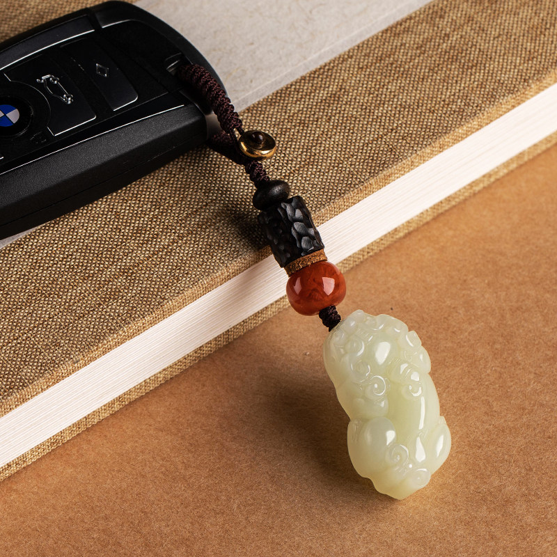 新品和田玉汽车钥匙扣挂件财源貔貅好运J平安男女个性创意玉石钥
