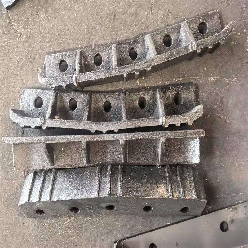 40T型压链块煤矿井下刮板输送机配件规格齐全刮板机压链块