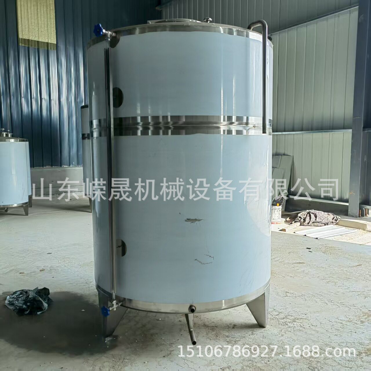 304不锈钢储存罐柴油石油化工储油罐立式大型工业储存容器