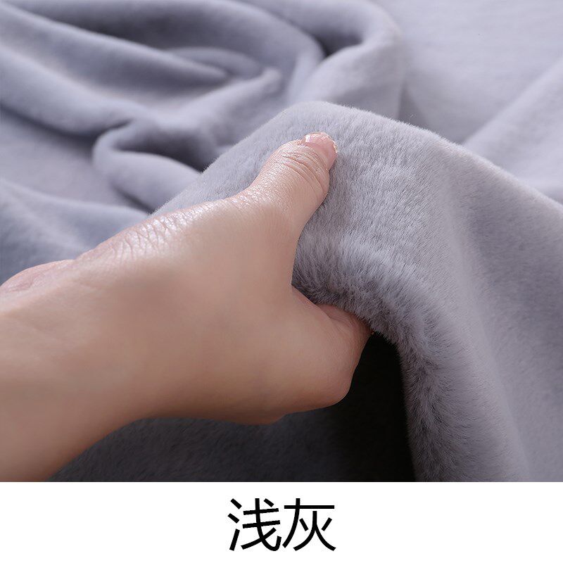 现货速发加密仿獭皮草面料加厚毛绒布料柜台棉花娃娃抱偶毛