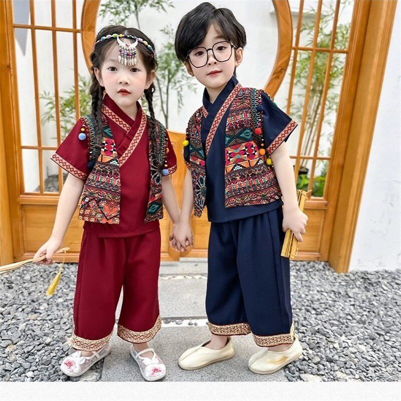 现货速发六一儿童民族表演服装哈尼国学吊带彝族短幼儿苗族男合唱