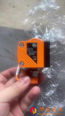 易福门激光传感器 01D100