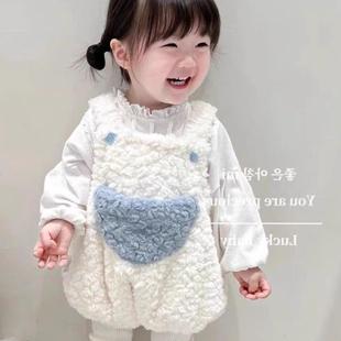 女宝宝冬季加绒羊羔绒背带裤儿童装加厚冬装婴儿衣服可爱包屁裤子