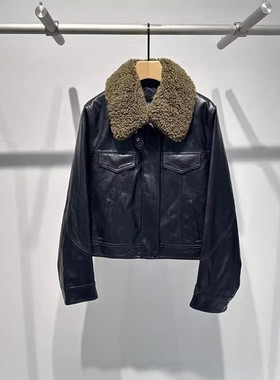 艾诺丝国内代购2025冬季时尚夹克羊羔毛翻领黑色皮衣外套AR104112