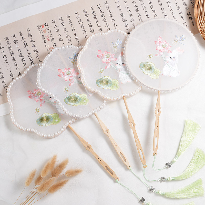 可爱小兔子刺绣团扇跳舞扇子汉服旗袍儿童舞蹈圆扇古风拍照道具扇