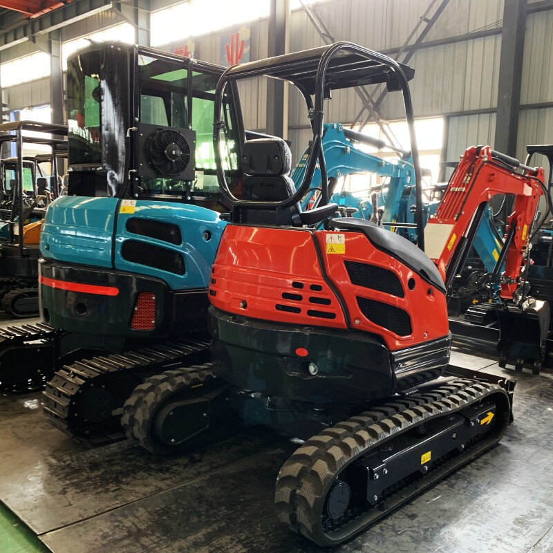 久保田小型挖掘机履带式家用挖土机工程小挖机农用果园微挖勾机30