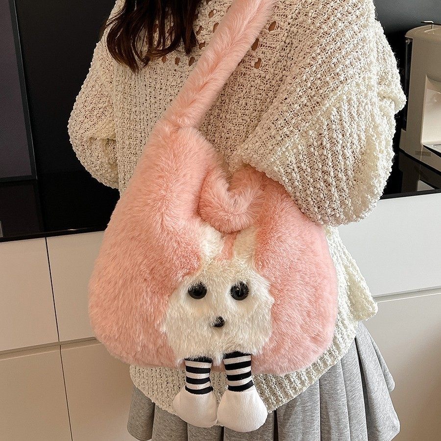 秋冬可爱毛绒新款卡通大容量托特单肩包学生斜挎百搭ins韩版挂式