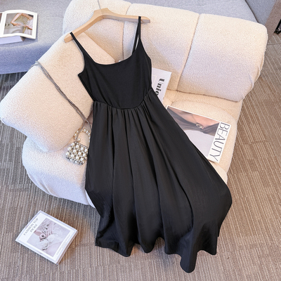 春季新款气质显瘦百搭长裙高腰显瘦仙女裙黑色性感无袖吊带连衣裙