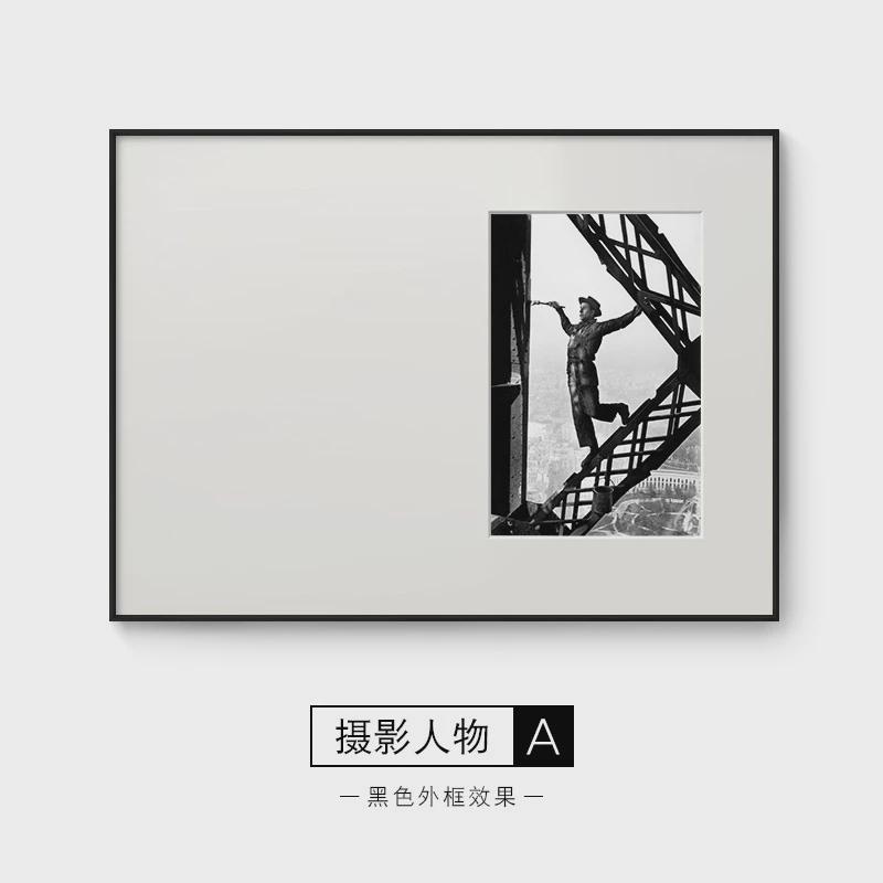 现代简约客厅装饰画复古小众书y房挂画黑白摄影人物卧室壁画卡纸图片