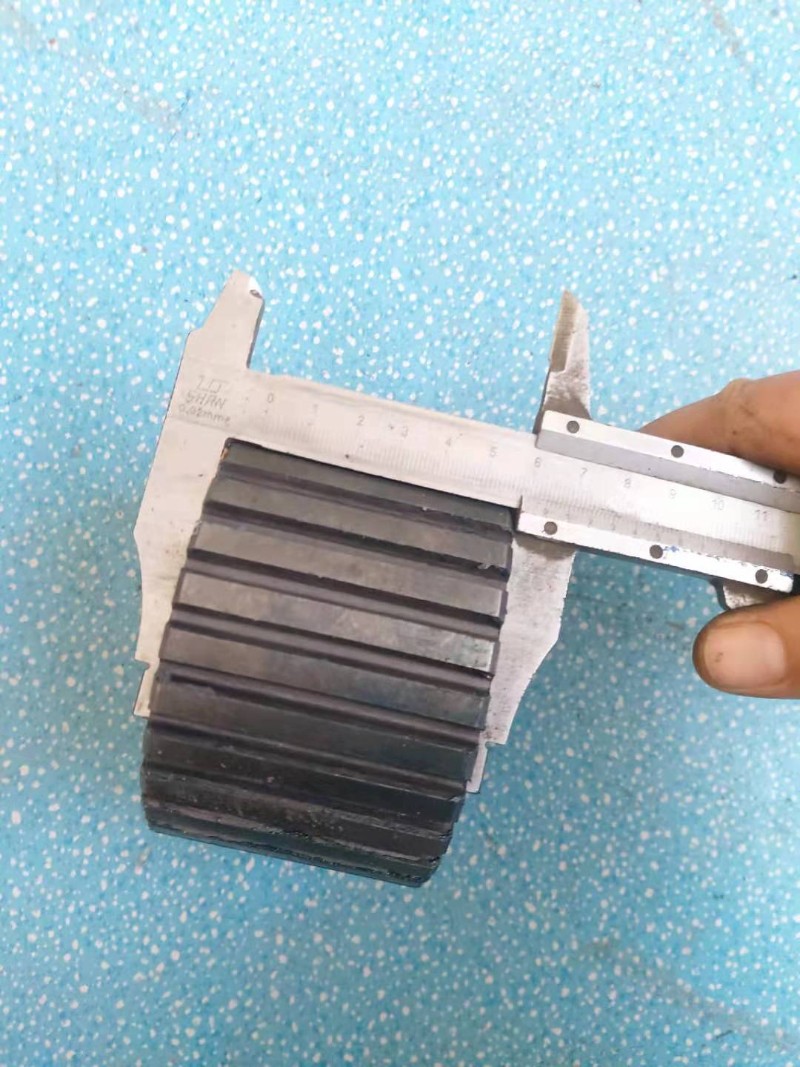 饲料颗粒机配件125 150 160 180 210 230 260 280 300400型压轮皮