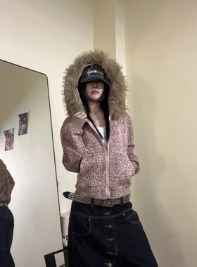 15GET 美式复古毛领烫钻豹纹薄绒连帽卫衣短款开衫女辣妹显瘦外套