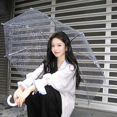 韩系透明雨伞高颜值长柄女生手动超轻家用便携学生雨伞上学专用